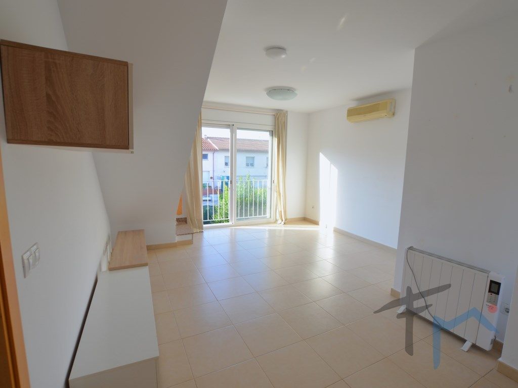 Living room of Duplex for sale in Sant Llorenç d'Hortons