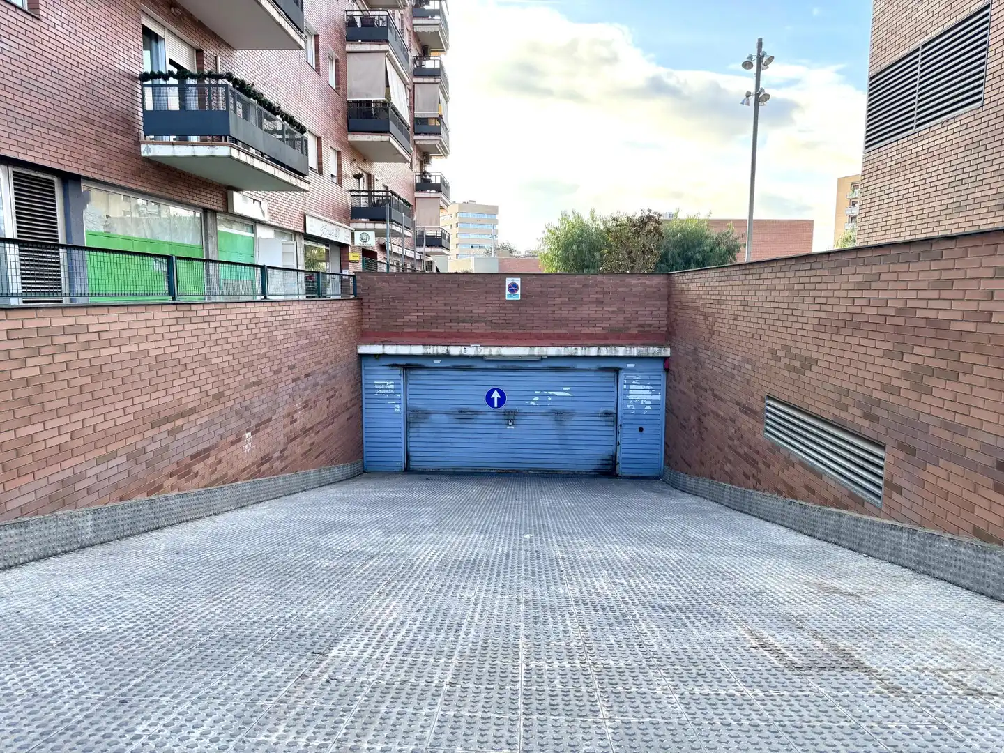 Parkplatz von Garage zum Verkauf in Sabadell