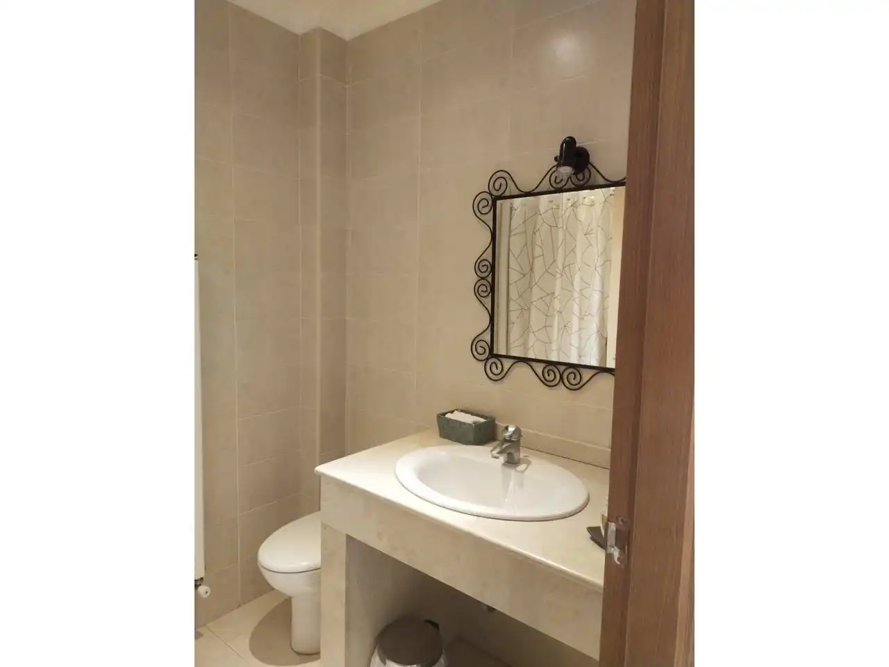 Baño de Finca rústica en venta en Ruidera con Calefacción, Amueblado y Alarma