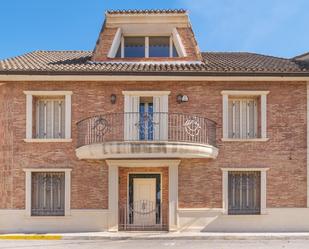 Vista exterior de Casa o xalet en venda en Alfarp amb Calefacció, Jardí privat i Terrassa