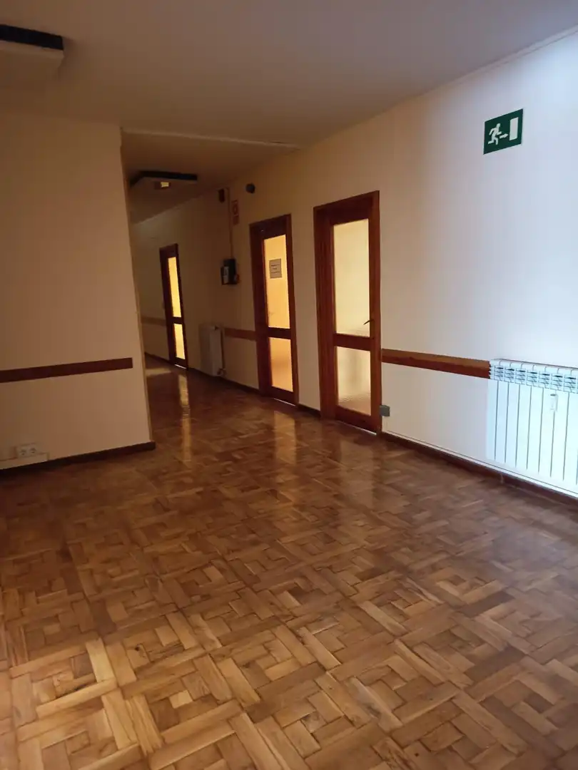 Büro zur Miete in Palencia mit Klimaanlage und Heizung