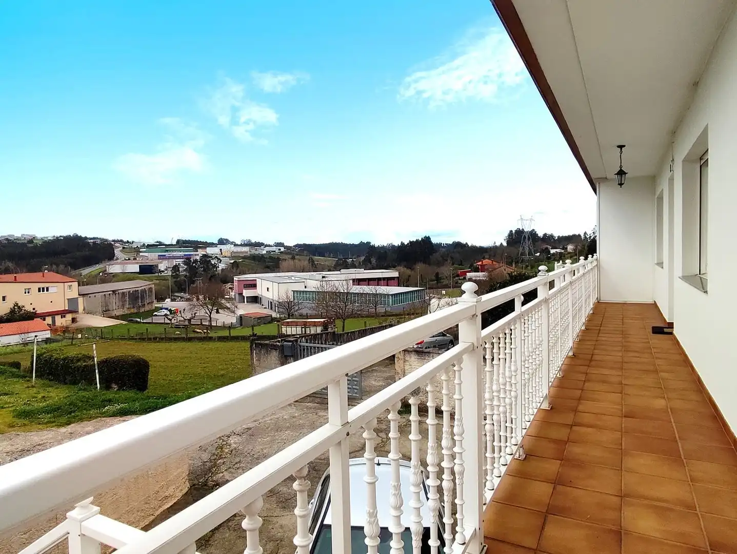 Casa amb jardí en venda a Carral