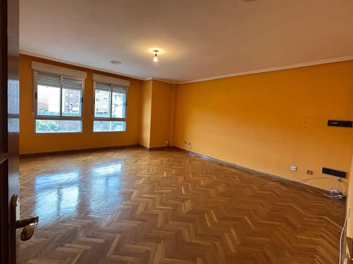 Sala d'estar de Pis en venda en Ponferrada amb Traster