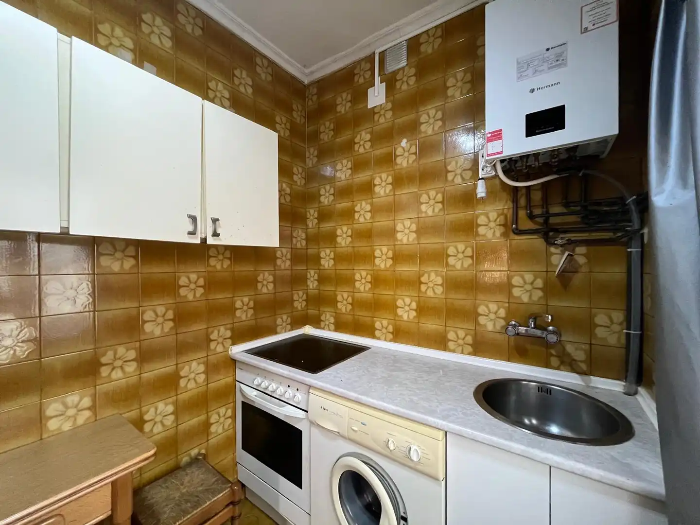 Cocina de Piso de alquiler en Valladolid con Calefacción, Amueblado y Horno