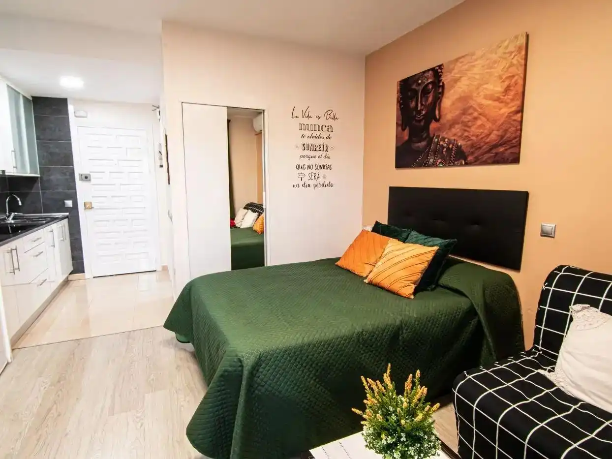 Schlafzimmer von Wohnung zum Verkauf in Benalmádena mit Klimaanlage, Terrasse und Möbliert