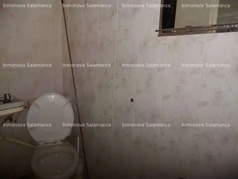 Bany de Local de lloguer en Salamanca