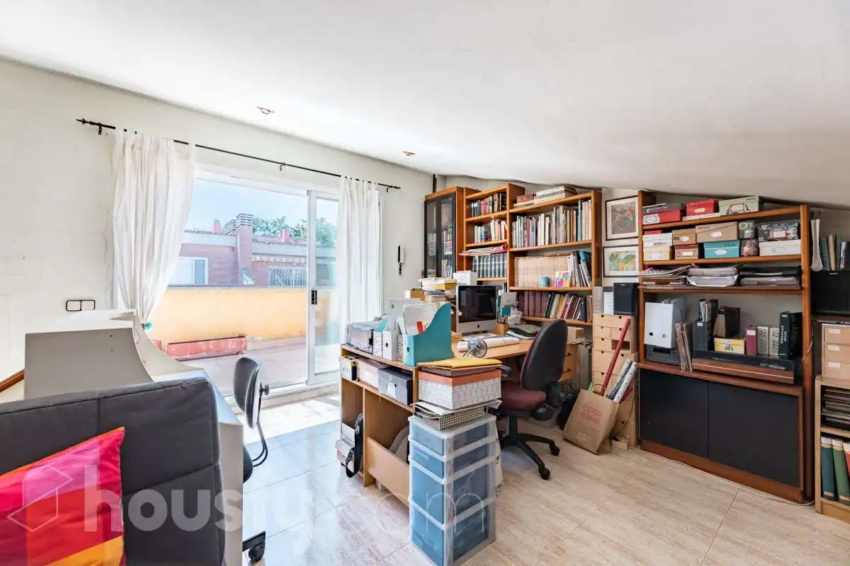 Habitación de Casa o chalet en venta en Sant Cugat del Vallès con Calefacción, Jardín privado y Parquet