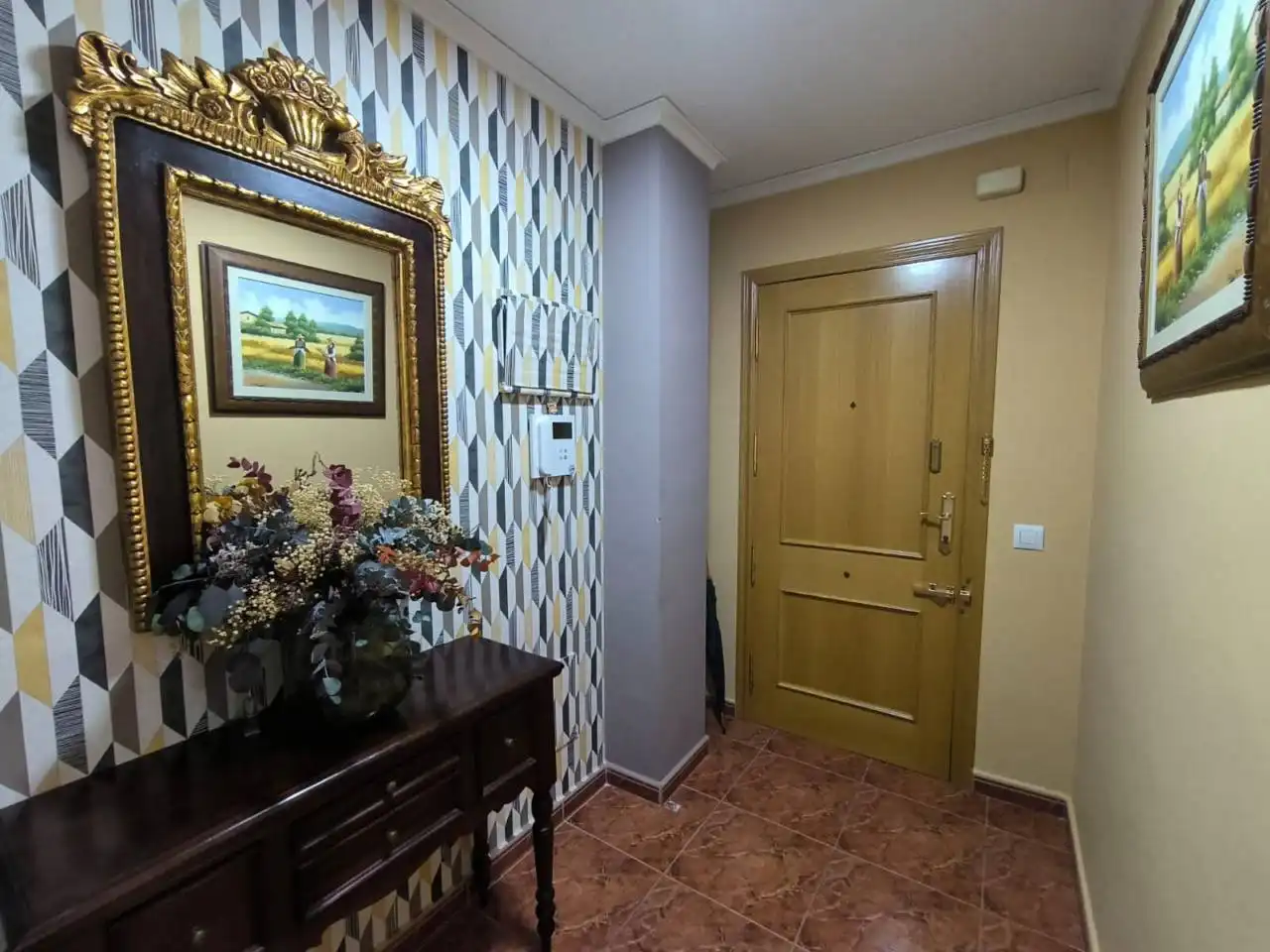 Piso de alquiler en Albacete con Aire acondicionado, Calefacción y Balcón