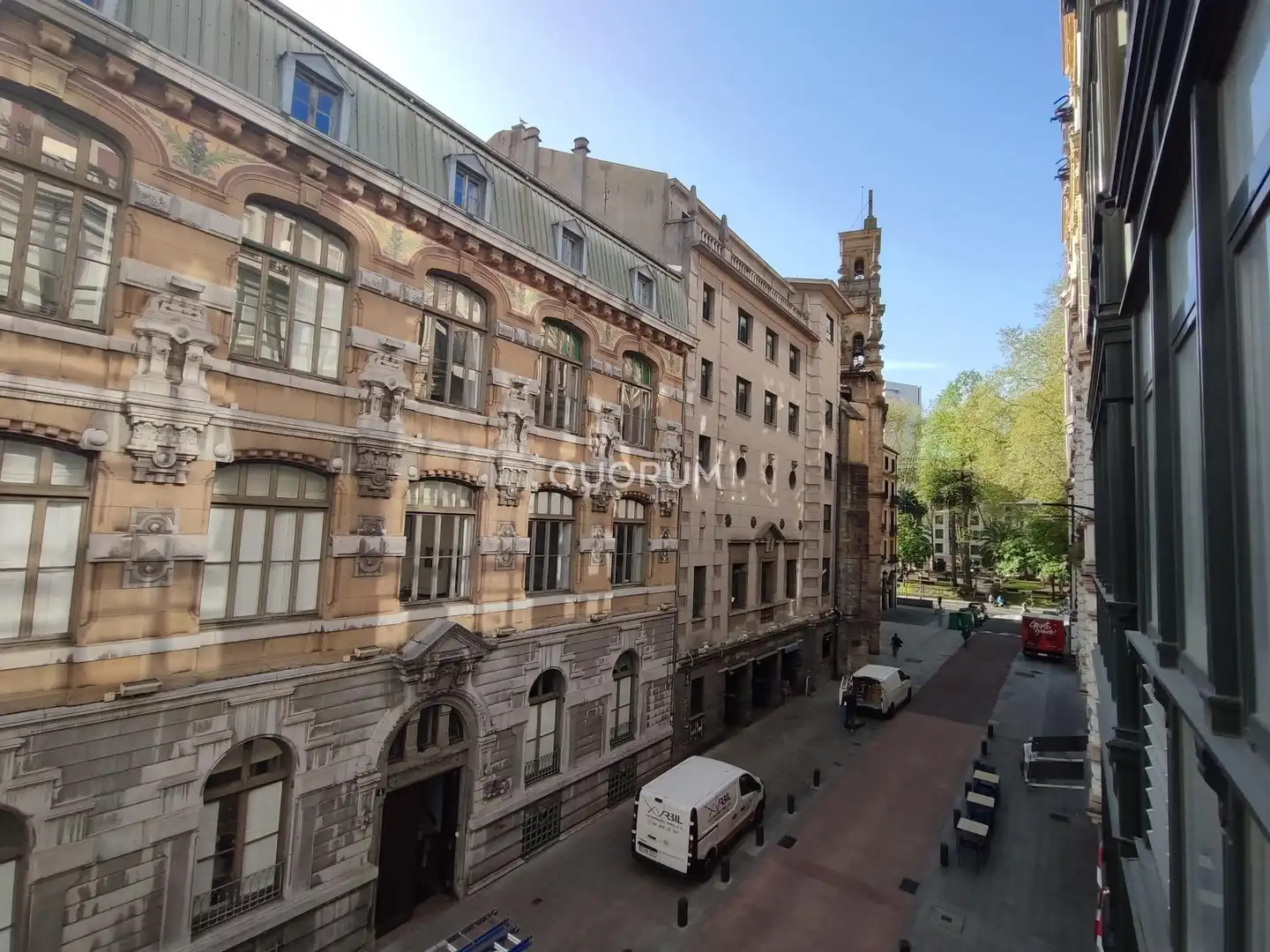 Vista exterior de Oficina de alquiler en Bilbao  con Aire acondicionado, Calefacción y Amueblado