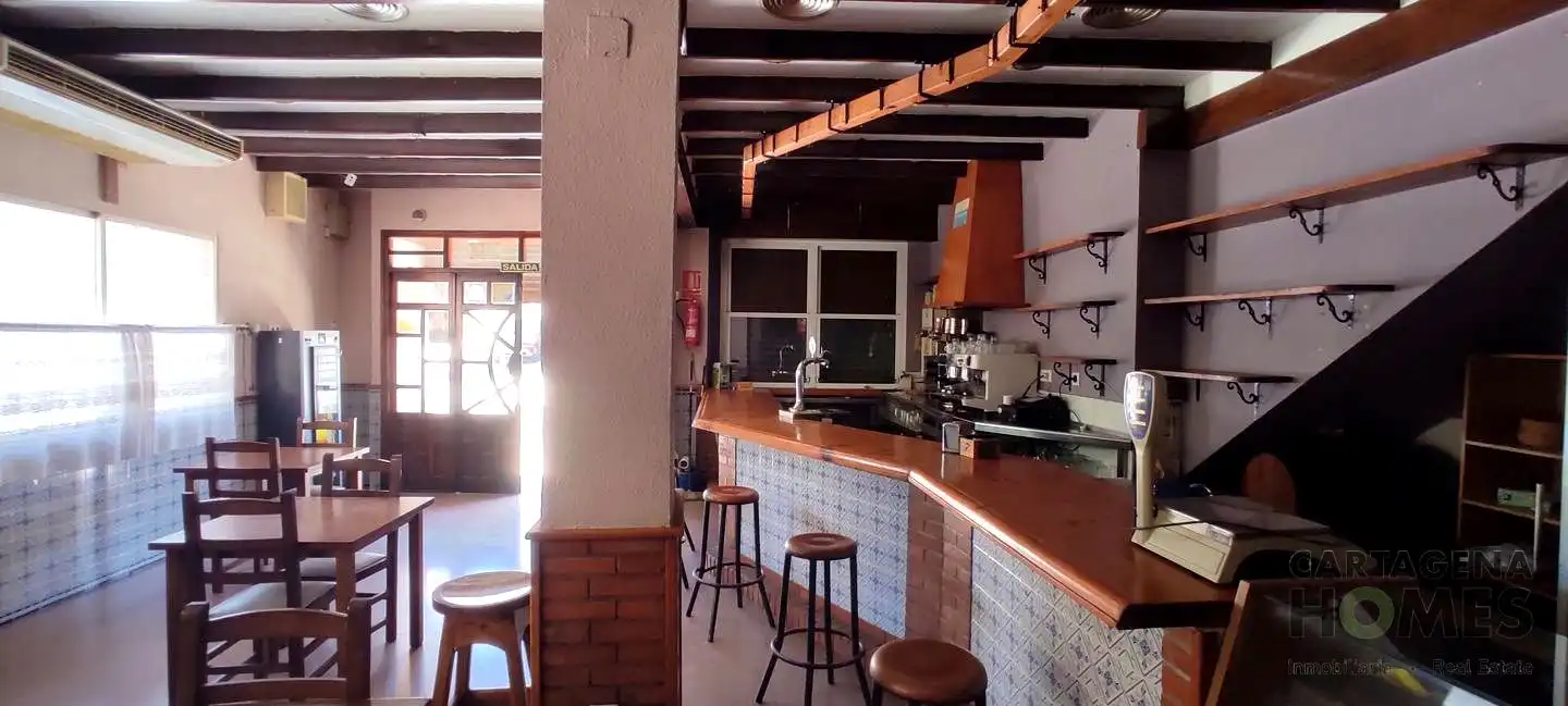Commercial properties for rent in Cartagena  with Air Conditioner and Furnished