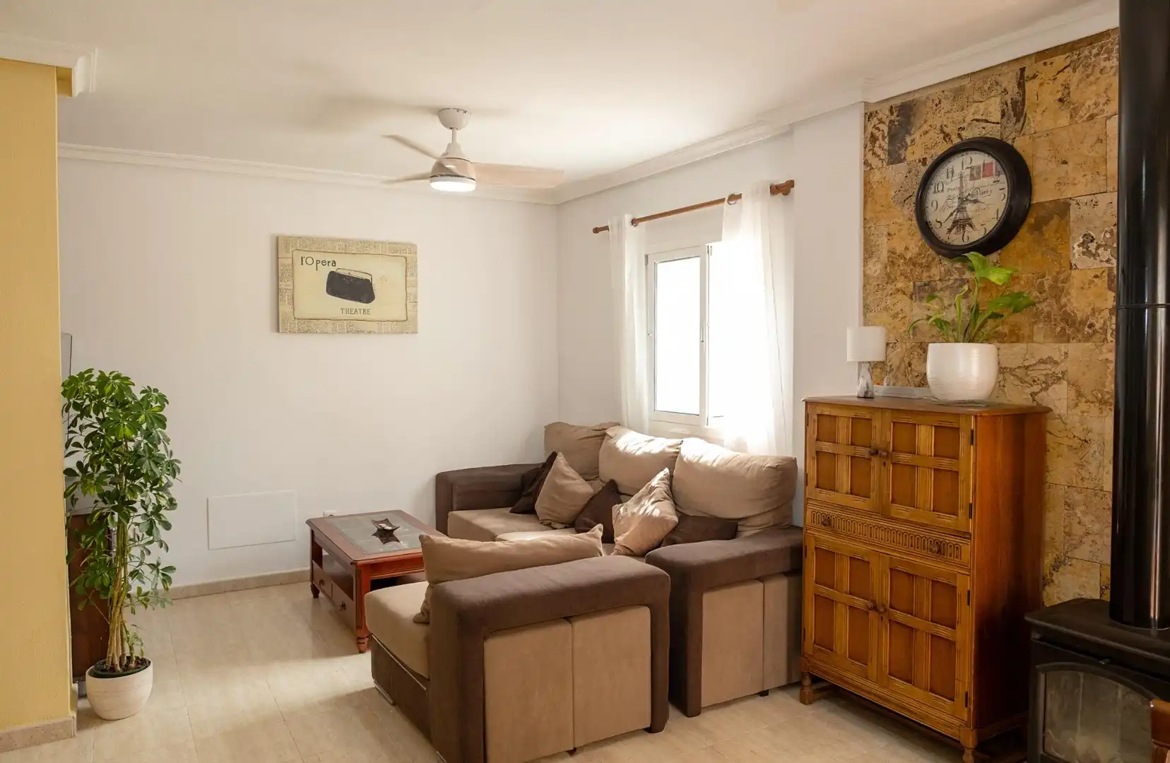 Sala d'estar de Casa adosada en venda en Orihuela amb Aire condicionat, Calefacció i Jardí privat