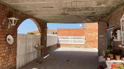 Foto 2 de Casa adosada en venda a Calle Rafael Alberti, 16d, Begíjar, Jaén