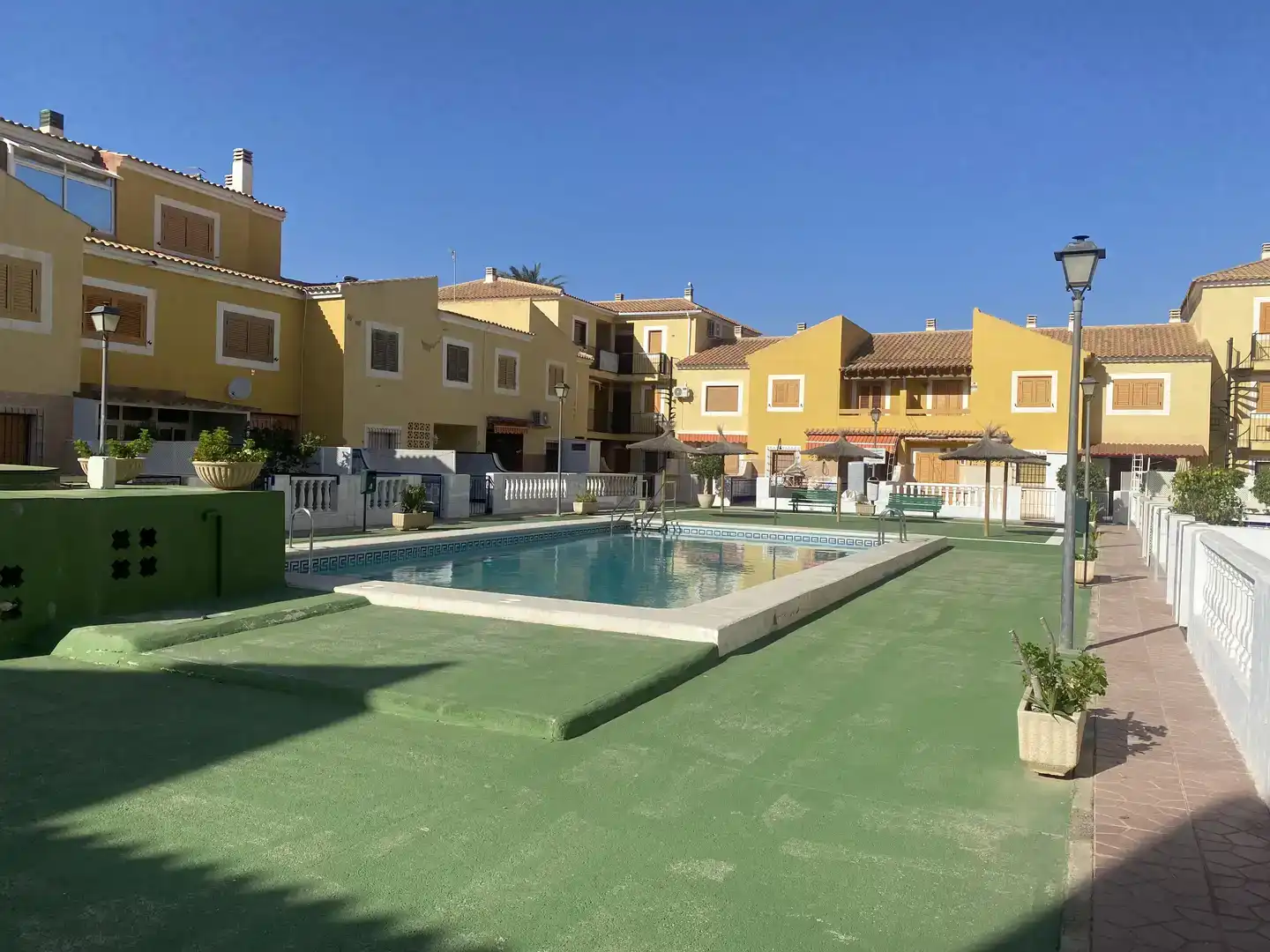 Swimming pool of Flat for rent in Puerto de Mazarrón