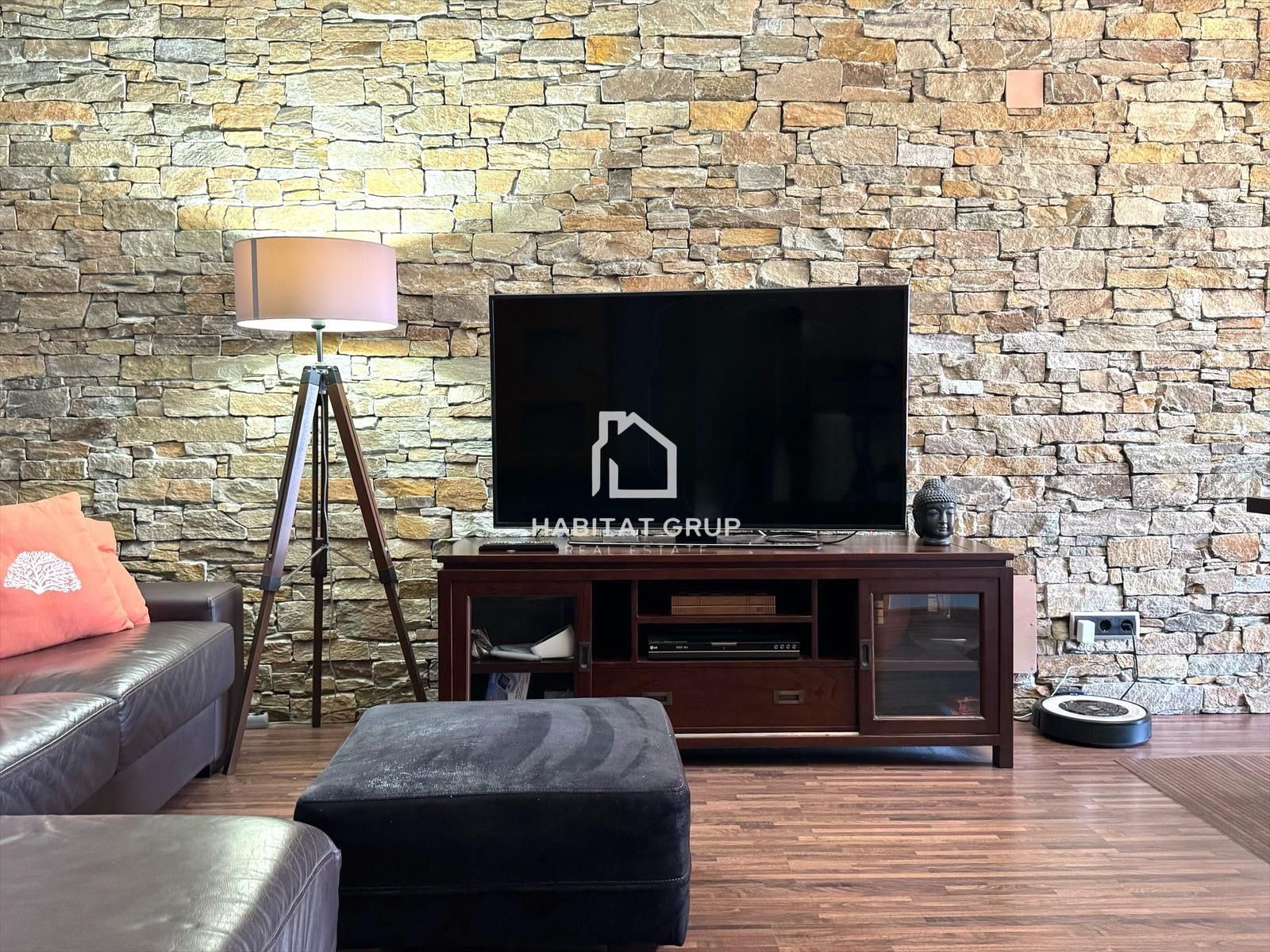 Flat for sale in Eixample Sud – Migdia, Girona Capital
