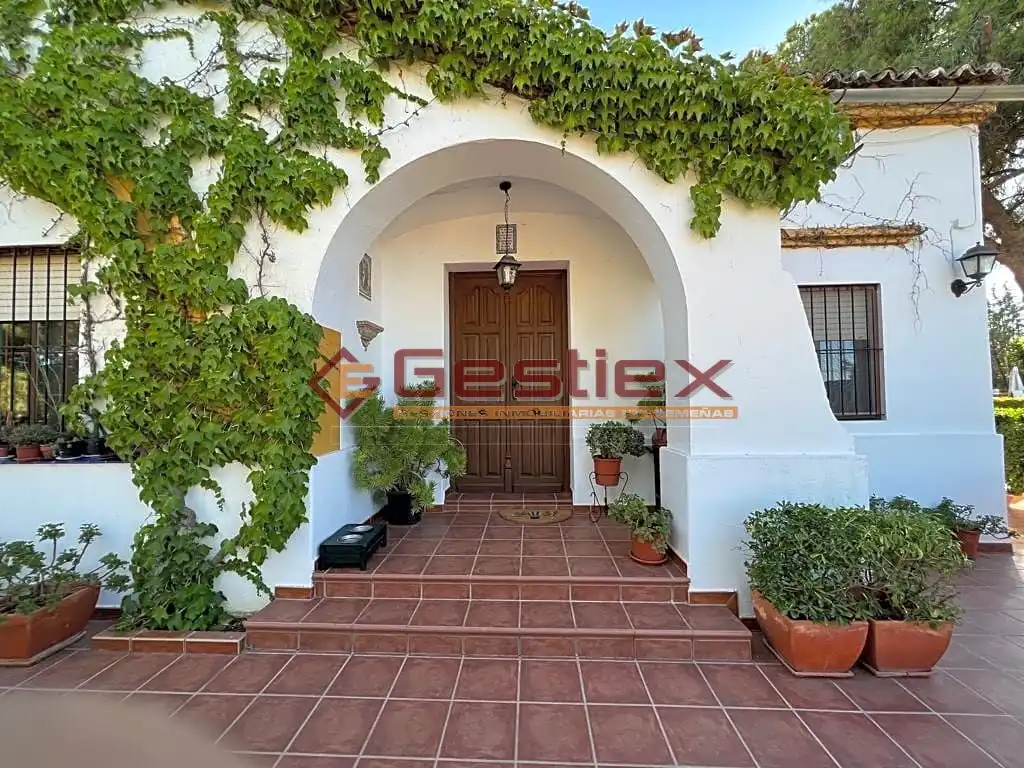 Casa amb piscina en venda a Almendralejo, imagen 4