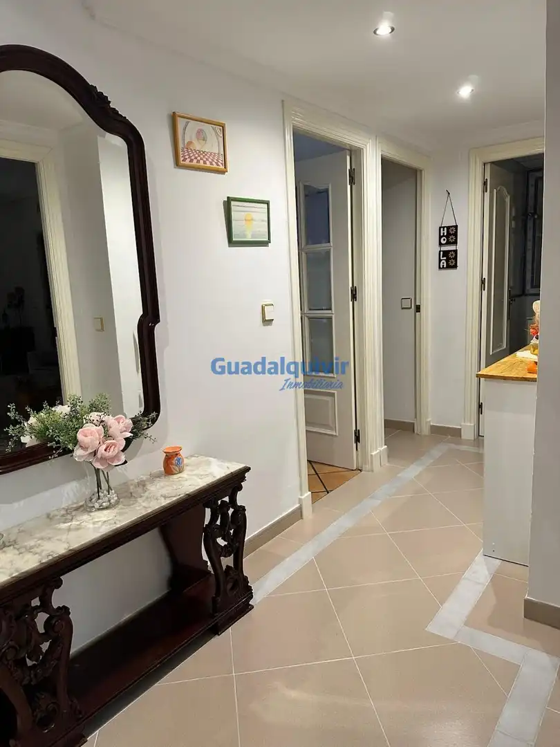 Wohnung zur Miete in Sevilla mit Klimaanlage, Heizung und Terrasse
