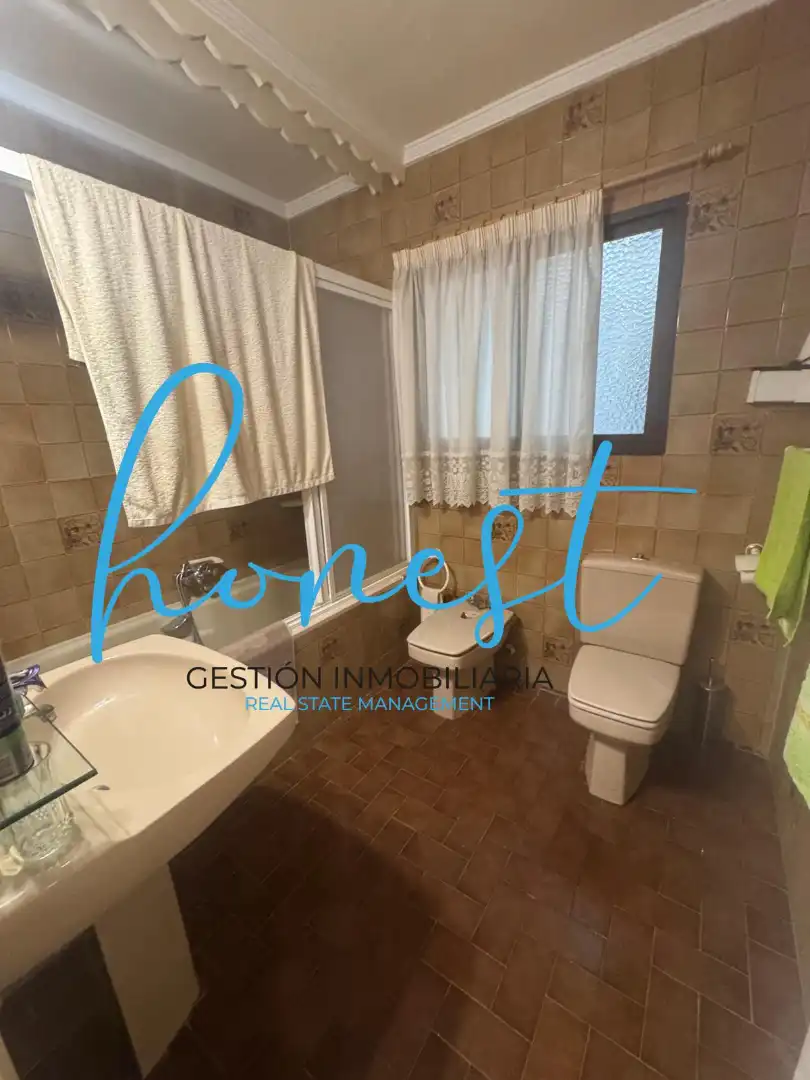 Bathroom of Flat for sale in Torremolinos  with Air Conditioner and Furnished