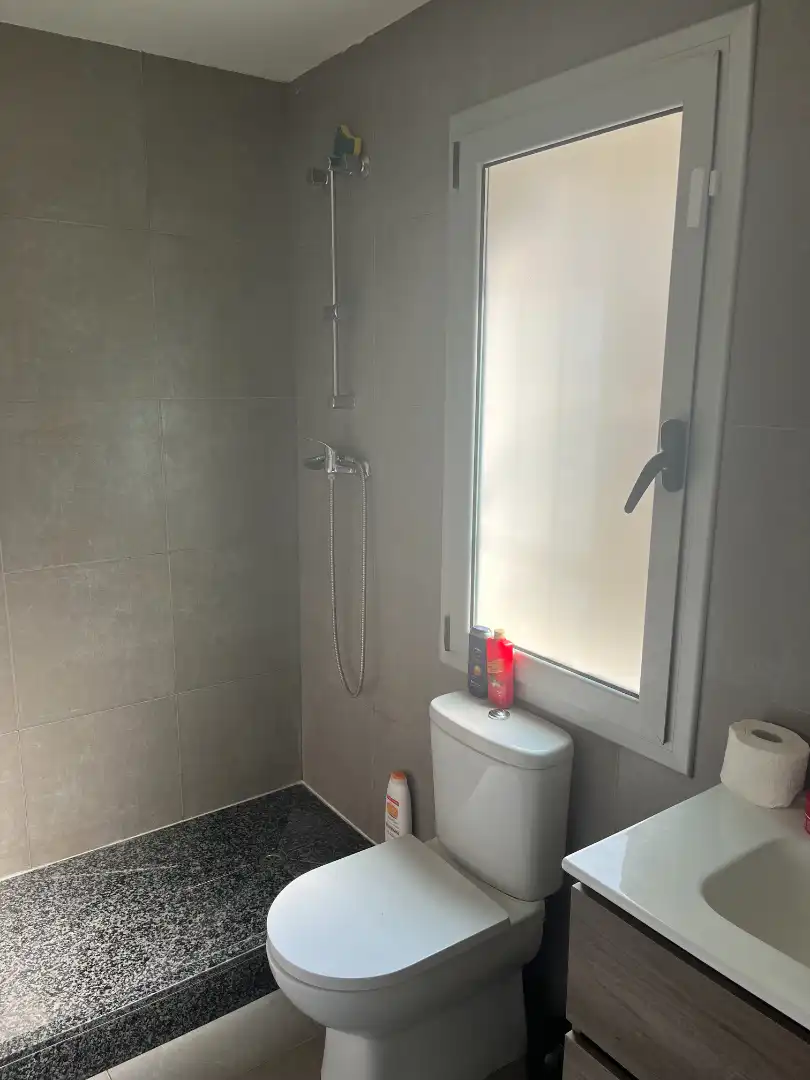Baño de Casa adosada en venta en Sant Pere de Ribes con Calefacción, Terraza y Trastero