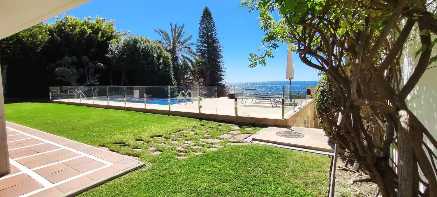 Piscina de Casa o chalet en venta en Alicante / Alacant con Calefacción, Jardín privado y Terraza