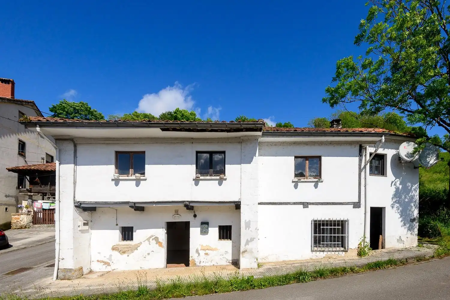 Vista exterior de Casa o chalet en venta en Bimenes
