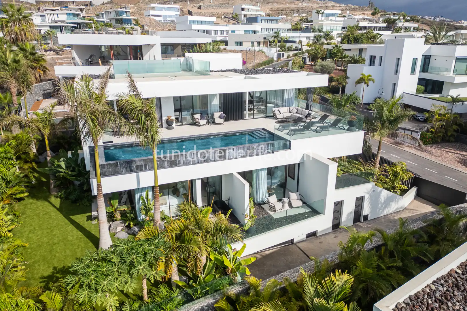 Casa amb terrassa en venda a Playa de San Juan, imagen 2