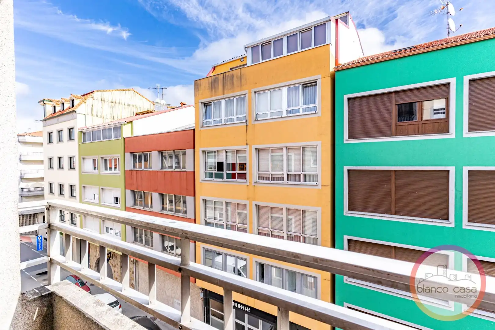 Vista exterior de Piso en venta en Carballo con Terraza, Trastero y Amueblado