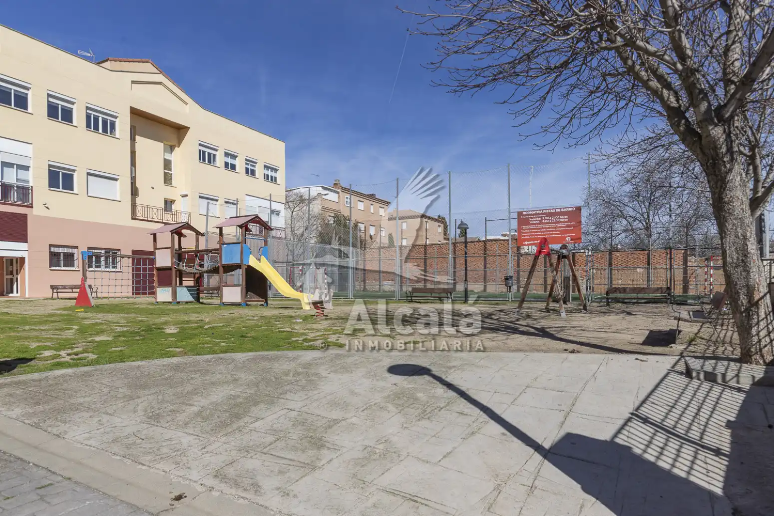 Parking de Piso en venta en Azuqueca de Henares con Aire acondicionado, Calefacción y Terraza