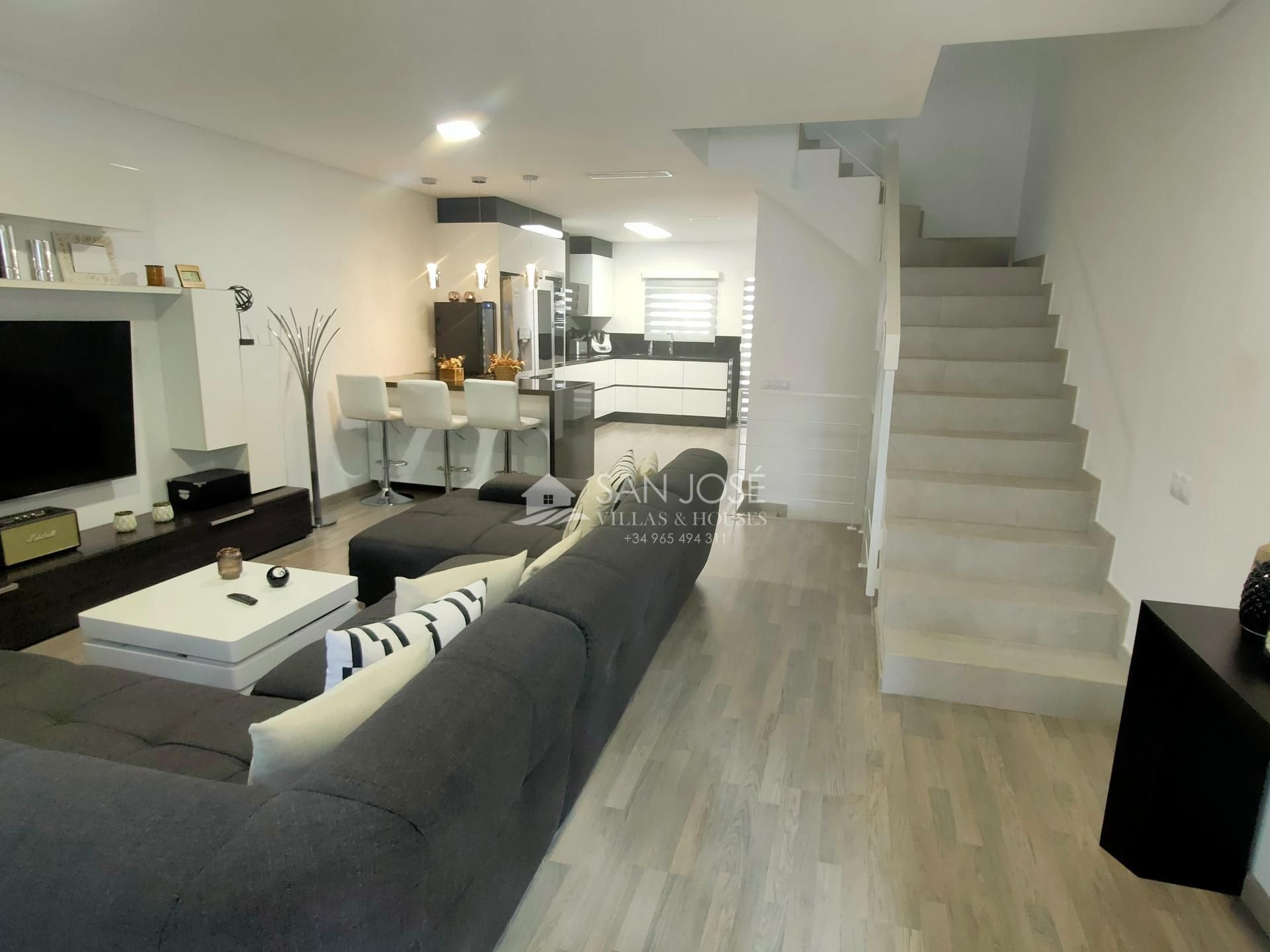 Sala d'estar de Casa o xalet en venda en Aspe amb Calefacció, Jardí privat i Terrassa