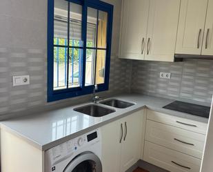 Kitchen of Single-family semi-detached for sale in Algeciras  with Air Conditioner and Community pool