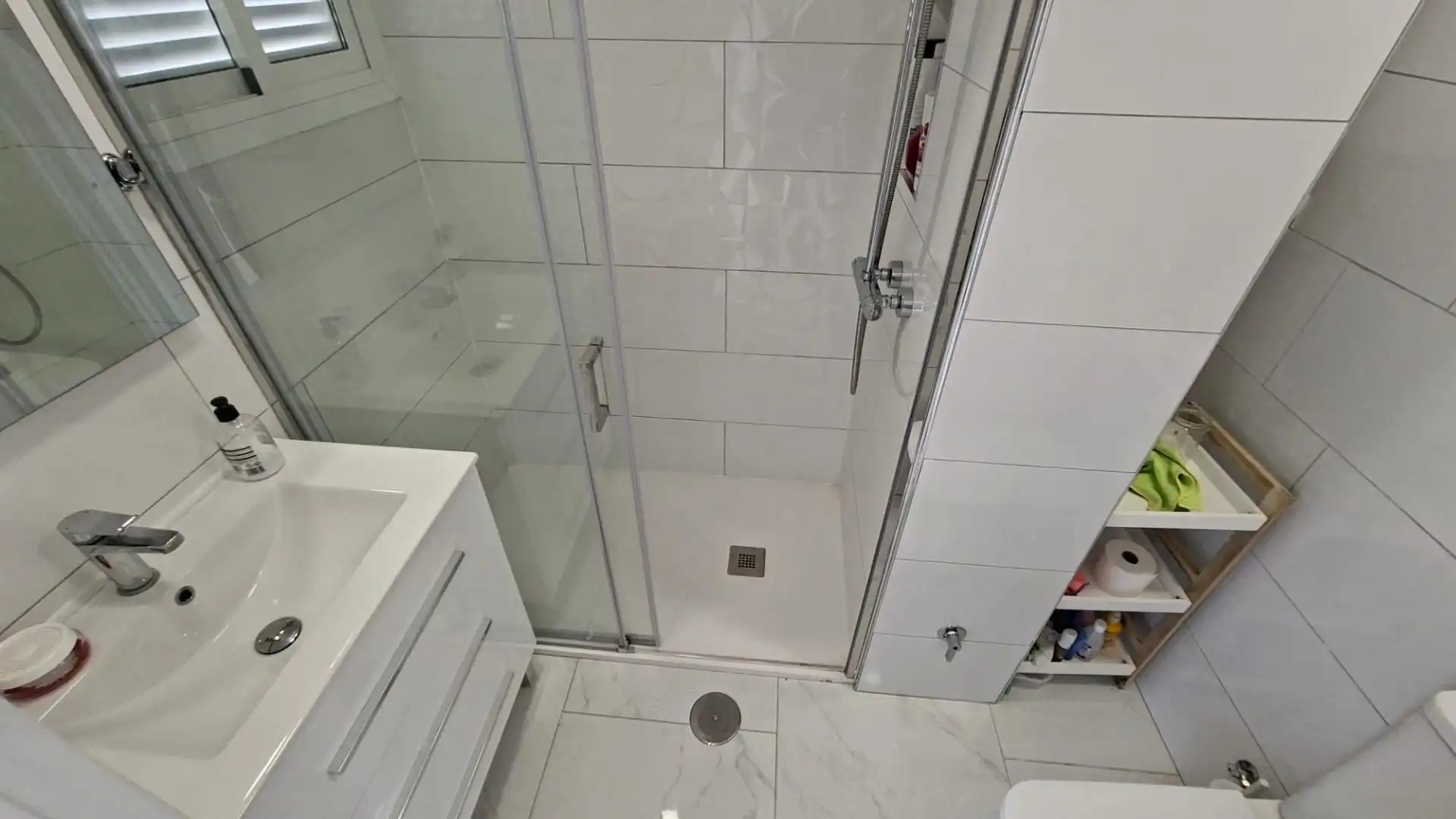 Bathroom of Apartments for sale in Rincón de Loix