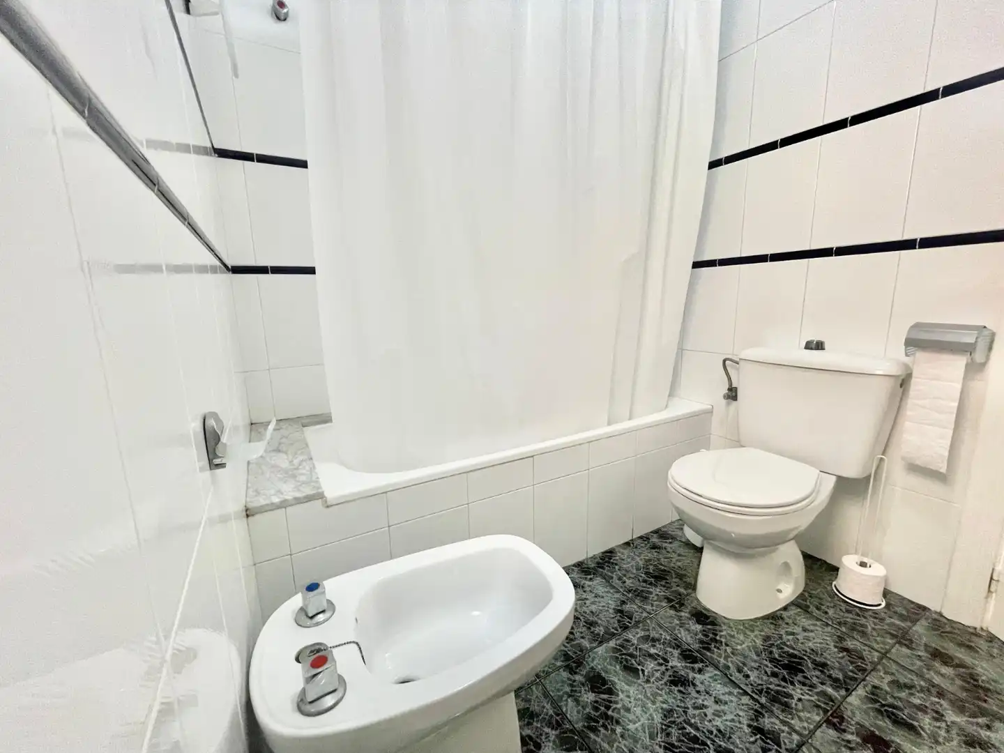Apartment with pool to rent in Playa de los Locos, imagen 10