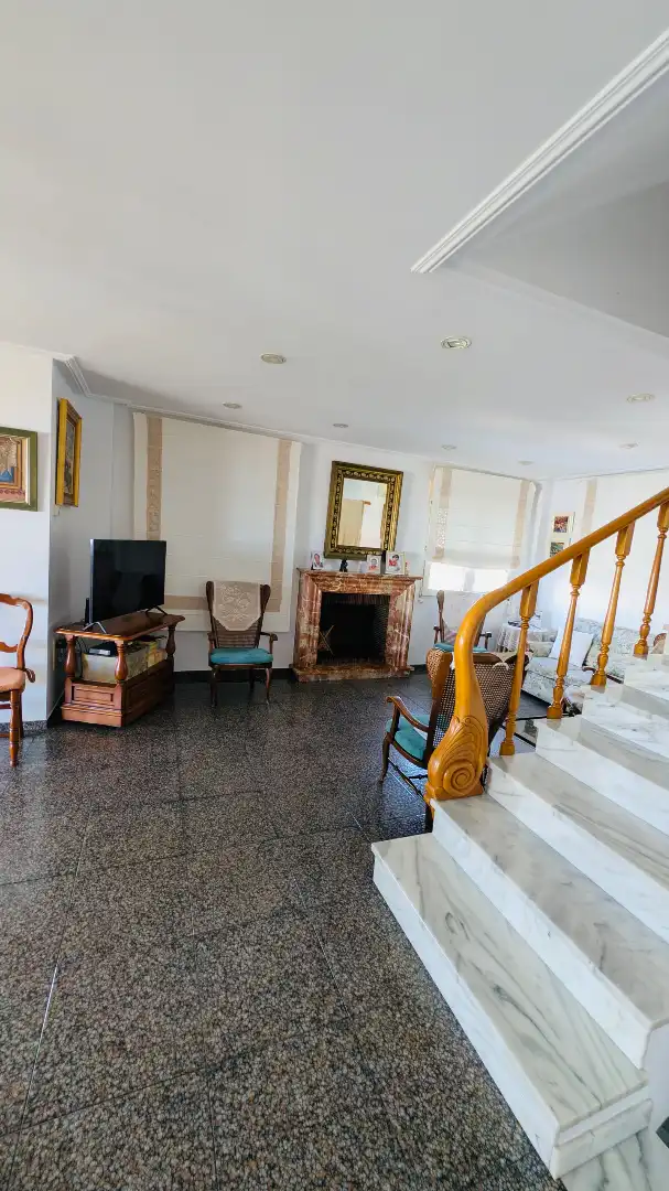 Sala d'estar de Casa o xalet en venda en Oliva amb Aire condicionat, Calefacció i Jardí privat