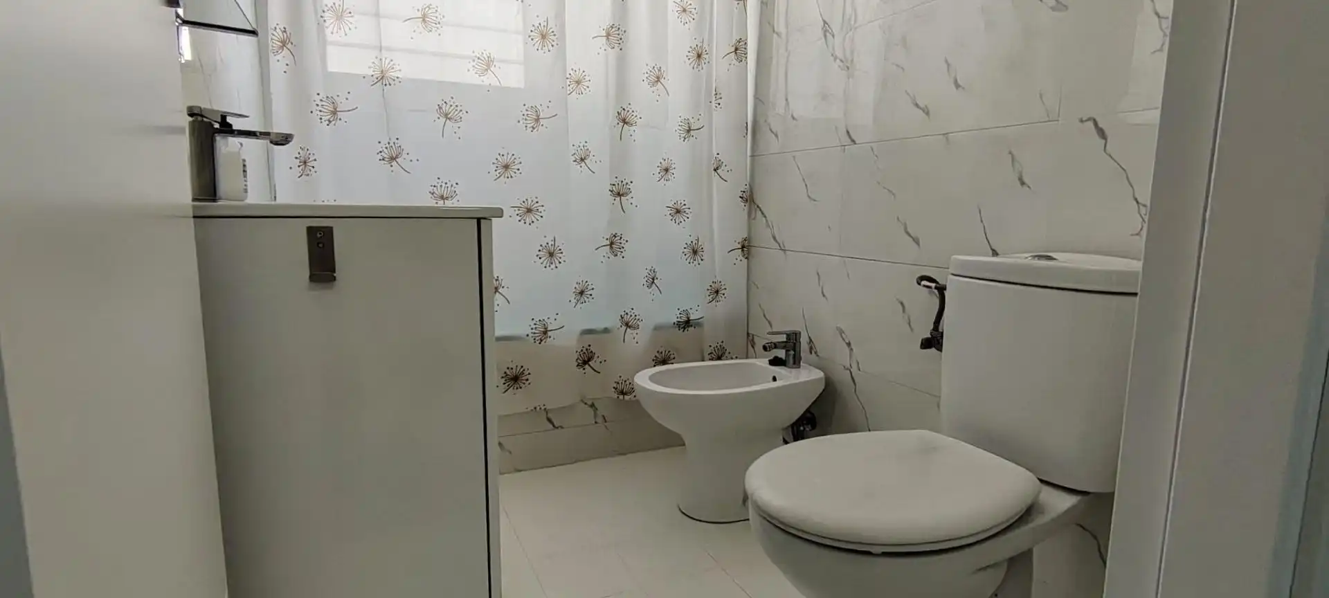 Bathroom of Houses for sale in Navarrés