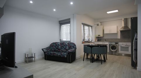 Foto 2 de Piso de alquiler en Julián Ceballos, Centro, Torrelavega
