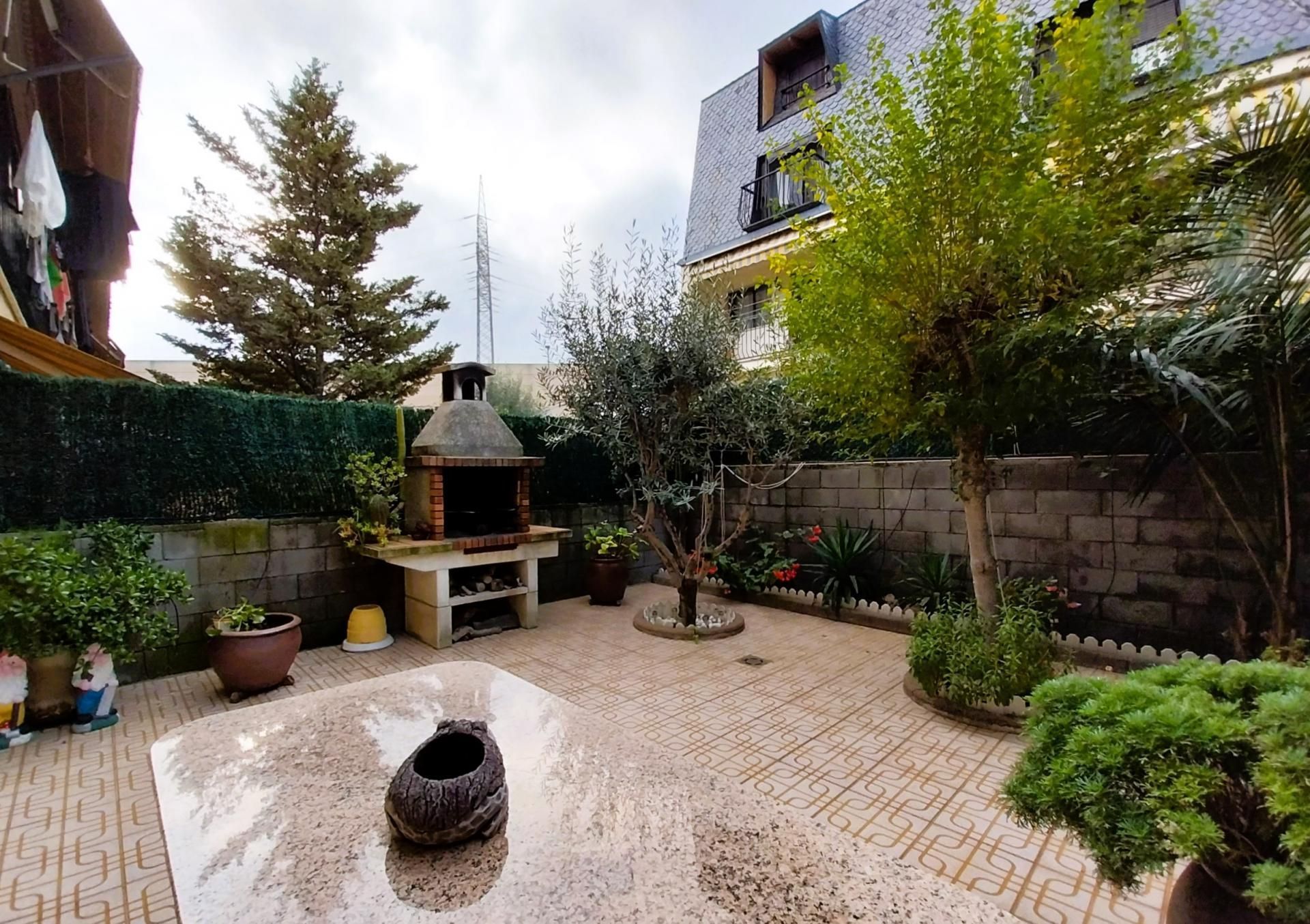Single-family semi-detached for sale in Les Arenes - La Grípia  Can Montllor