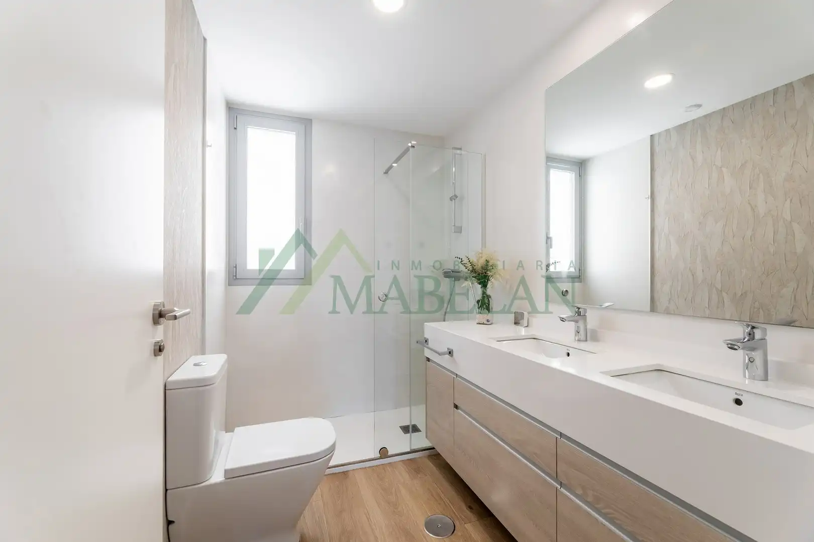 Bathroom of Flat for rent in Las Rozas de Madrid  with Air Conditioner, Heating and Private garden
