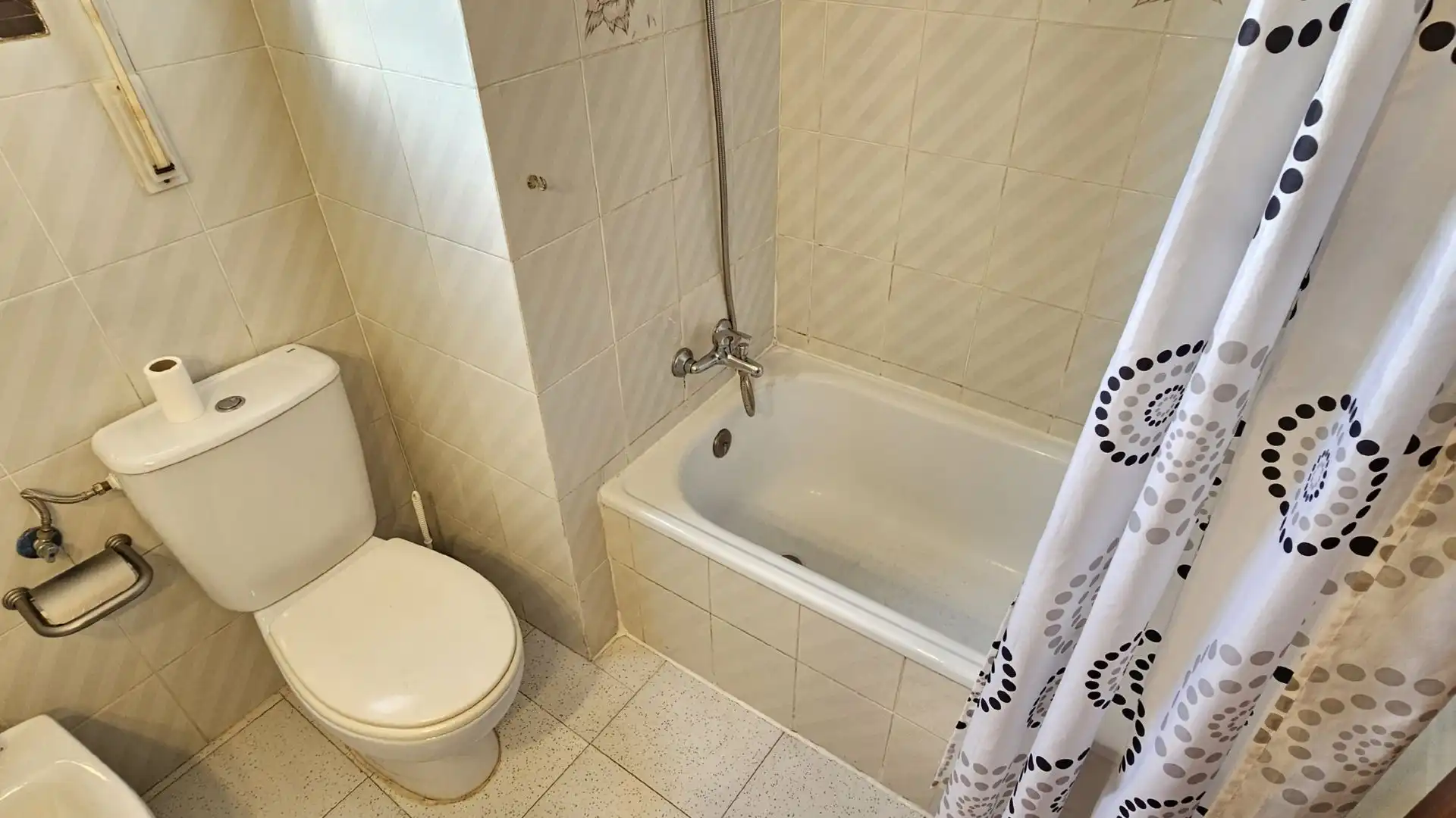 Baño de Apartamento en venta en Oropesa del Mar / Orpesa con Calefacción, Terraza y Amueblado