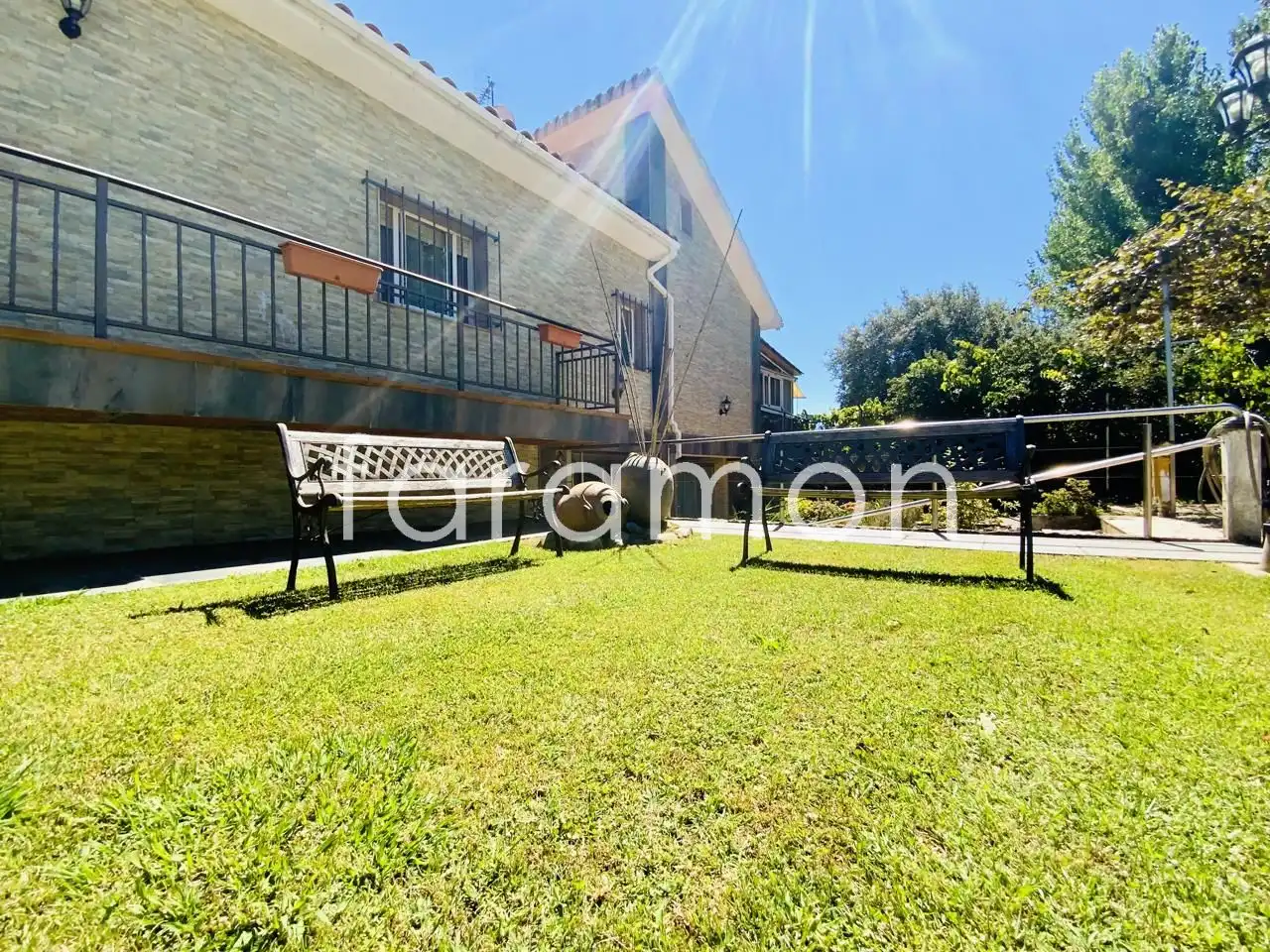 Jardín de Casa o chalet en venta en Carracedelo con Calefacción, Jardín privado y Terraza