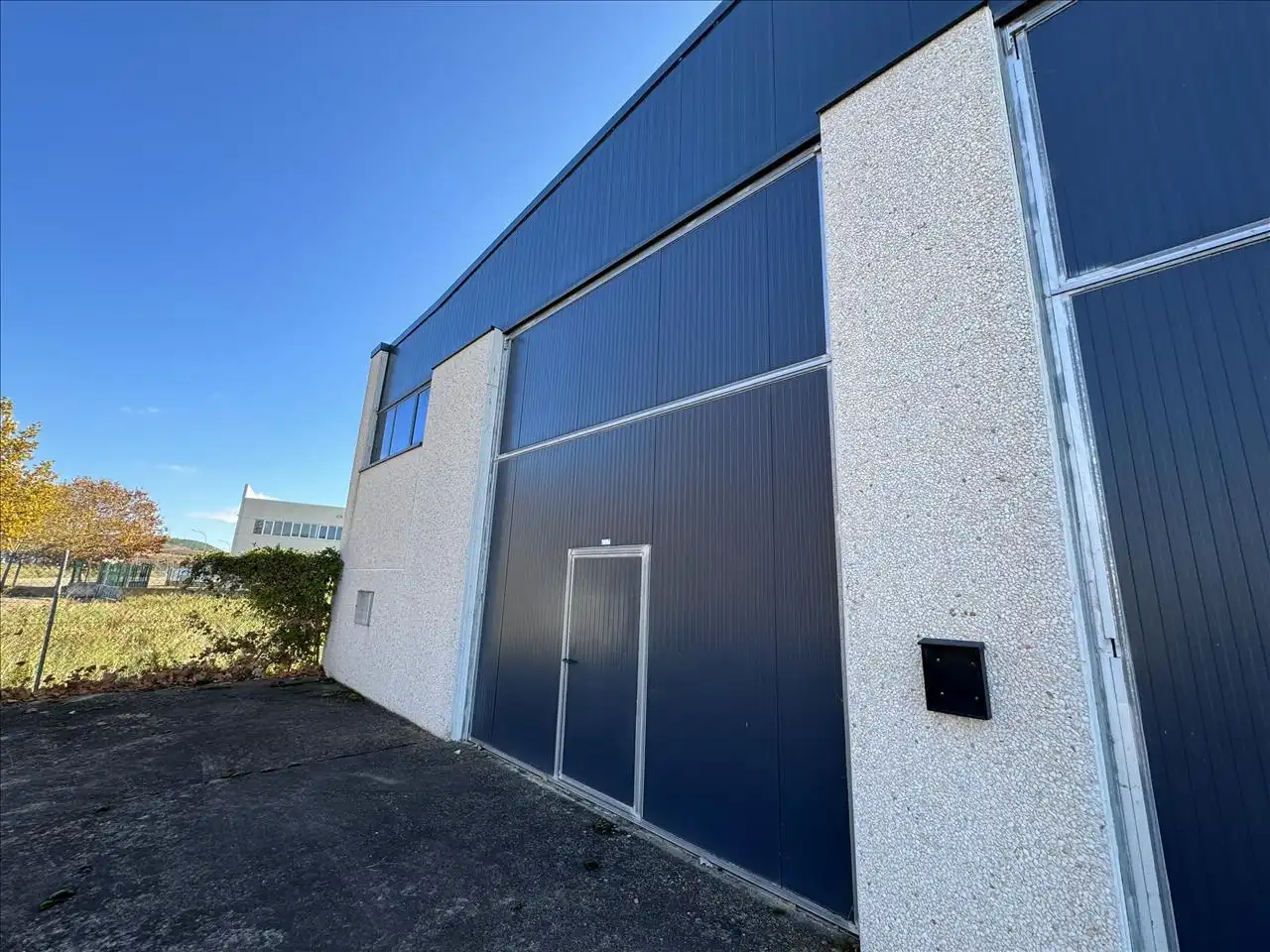 Nave industrial in vendita a TN SECTOR-B