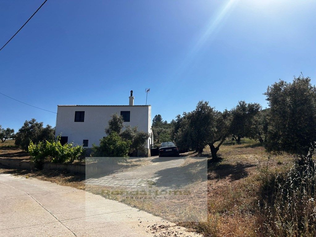 House or chalet for sale in Serrato
