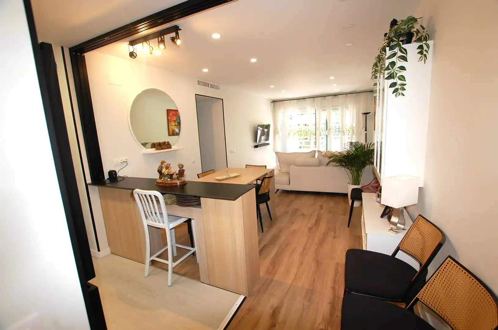 Sala d'estar de Pis en venda en Castelldefels amb Aire condicionat, Parquet i Terrassa