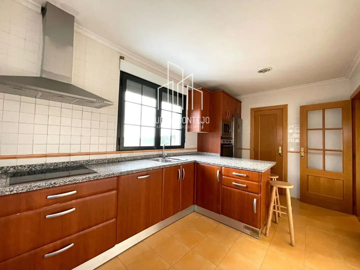 Cocina de Casa adosada en venta en Doñinos de Salamanca con Calefacción, Jardín privado y Trastero