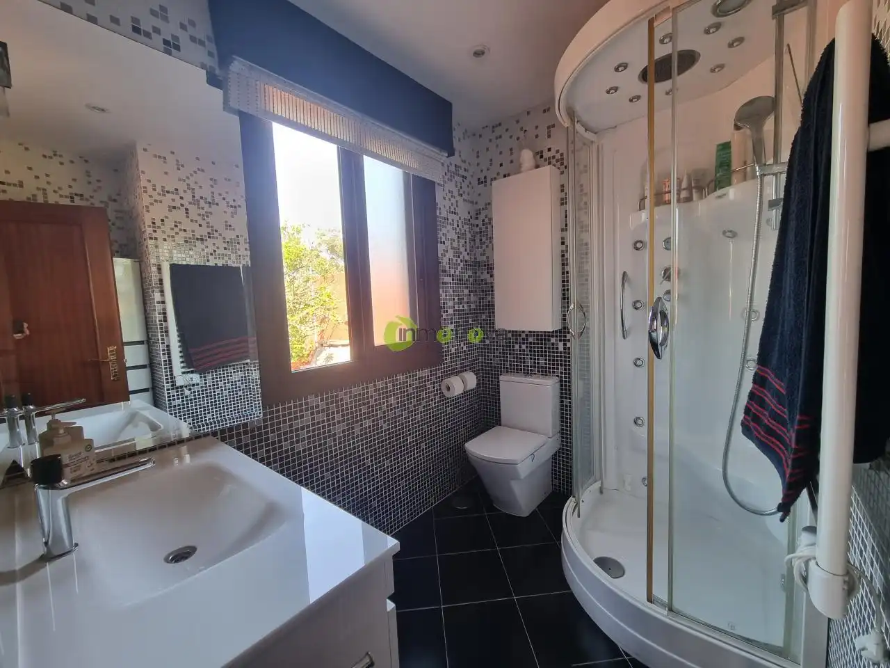 Baño de Casa o chalet en venta en Nigrán con Calefacción, Jardín privado y Trastero