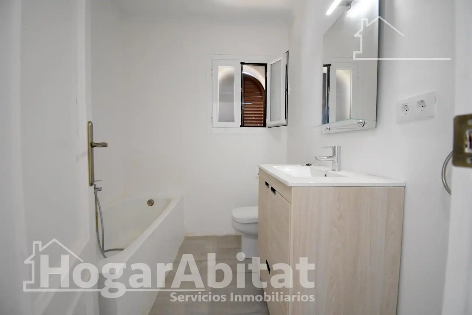 Bany de Àtic en venda en Dénia amb Calefacció, Jardí privat i Terrassa