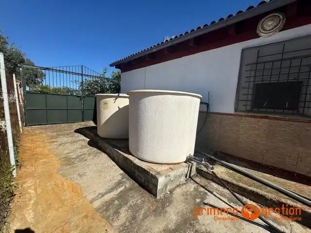 Jardí de Casa o xalet en venda en Carmona amb Aire condicionat, Calefacció i Piscina