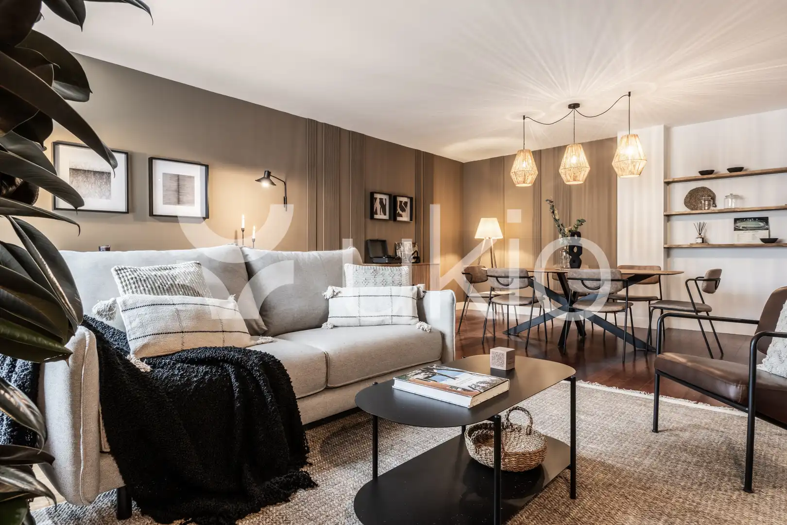 Sala de estar de Apartamento de alquiler en Madrid con Aire acondicionado, Calefacción y Parquet
