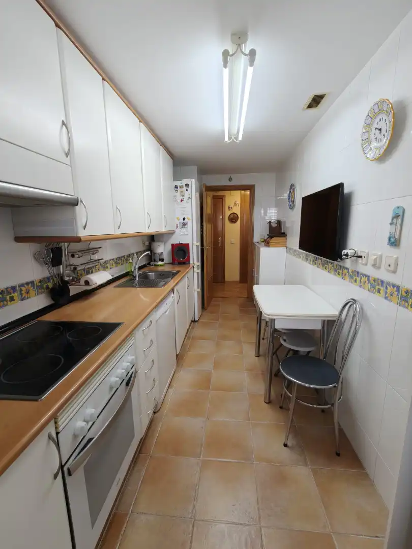 Cocina de Ático en venta en Madrid con Calefacción, Jardín privado y Parquet