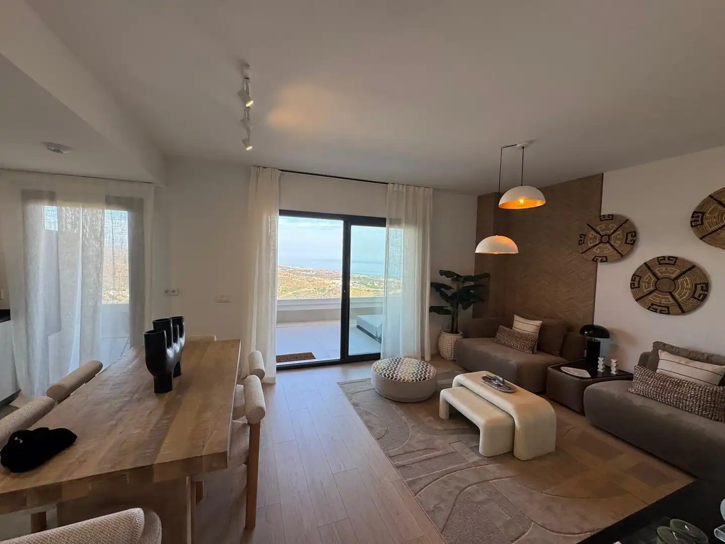 Sala de estar de Planta baja en venta en Rincón de la Victoria con Aire acondicionado, Calefacción y Terraza