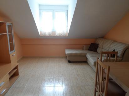 Bedroom of Attic to rent in Aranjuez  with Air Conditioner