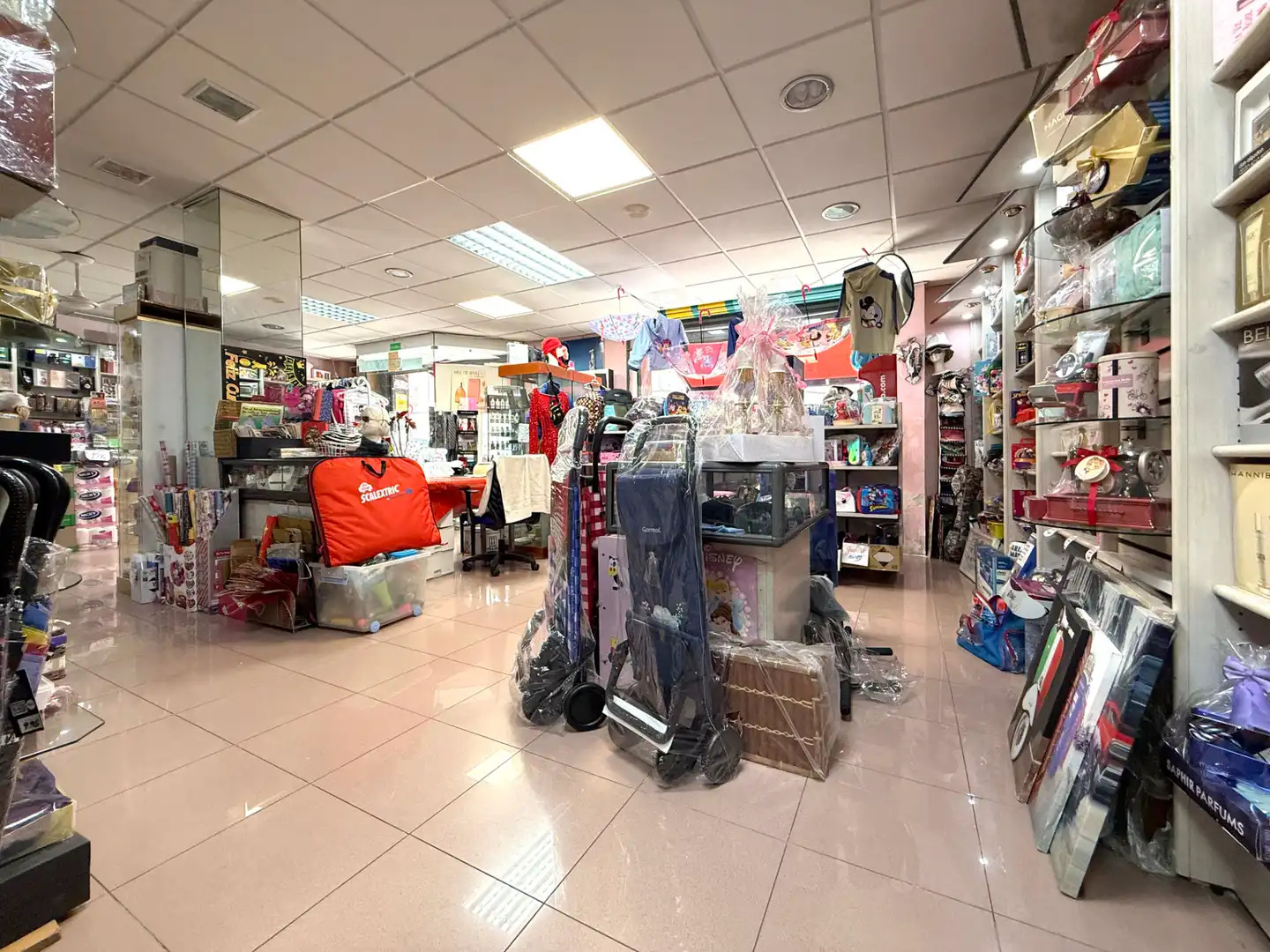 Local comercial en venda a Carrer Vint-i-u 54, imagen 13